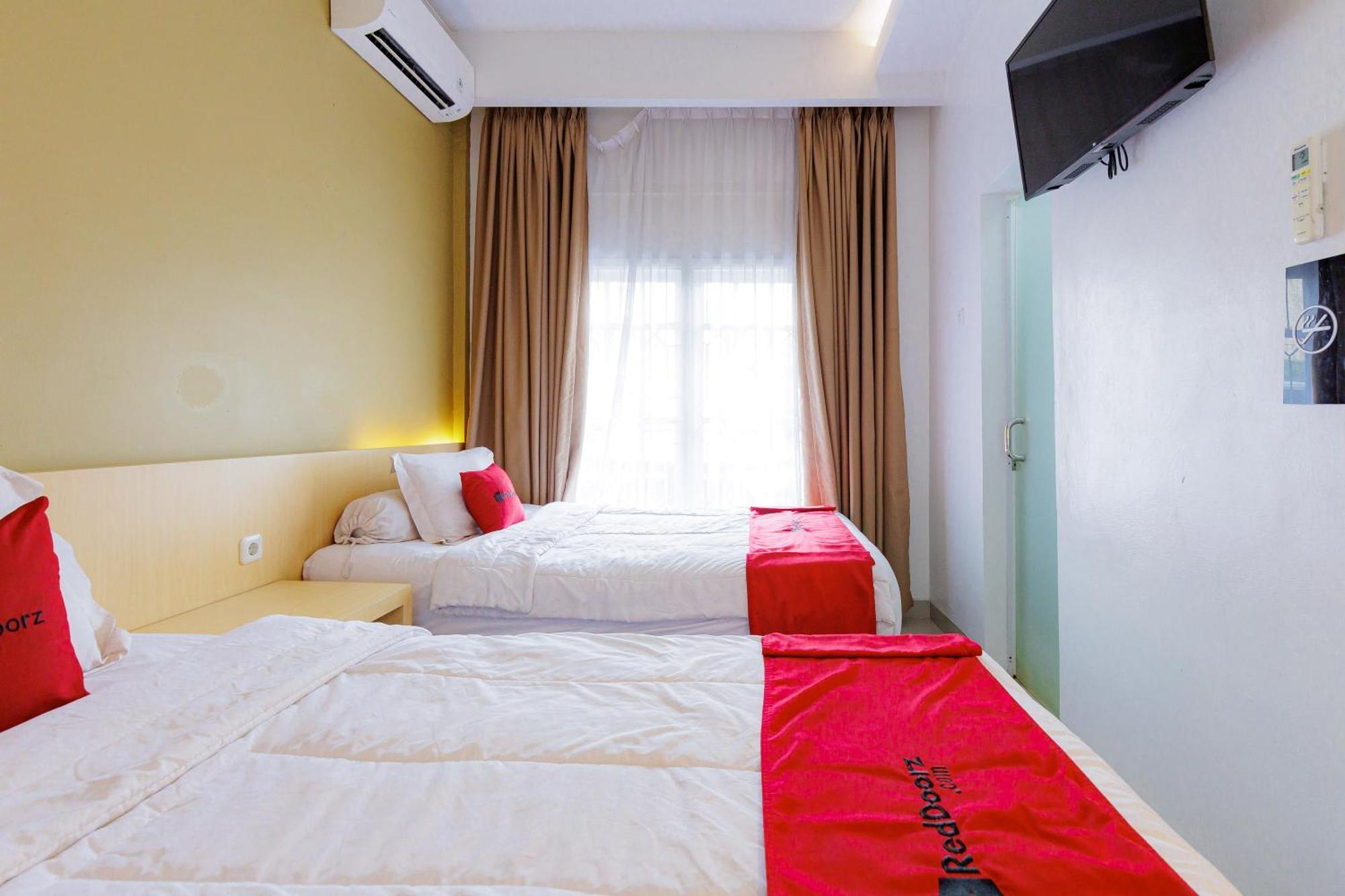 Reddoorz Plus Syariah Near Museum Lampung Bandar Lampung Exterior foto