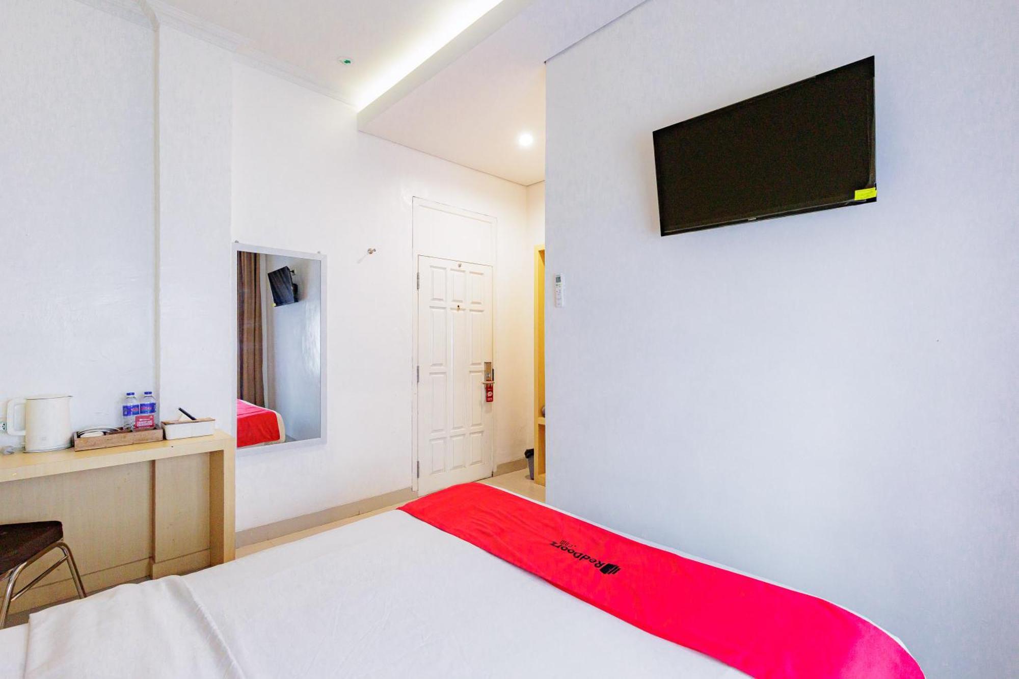 Reddoorz Plus Syariah Near Museum Lampung Bandar Lampung Exterior foto